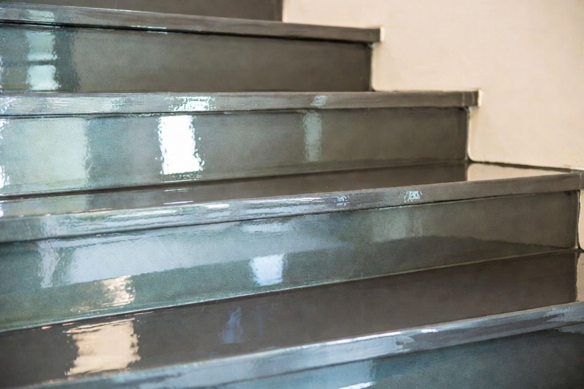 subservice-carousel-3-epoxy-stairs